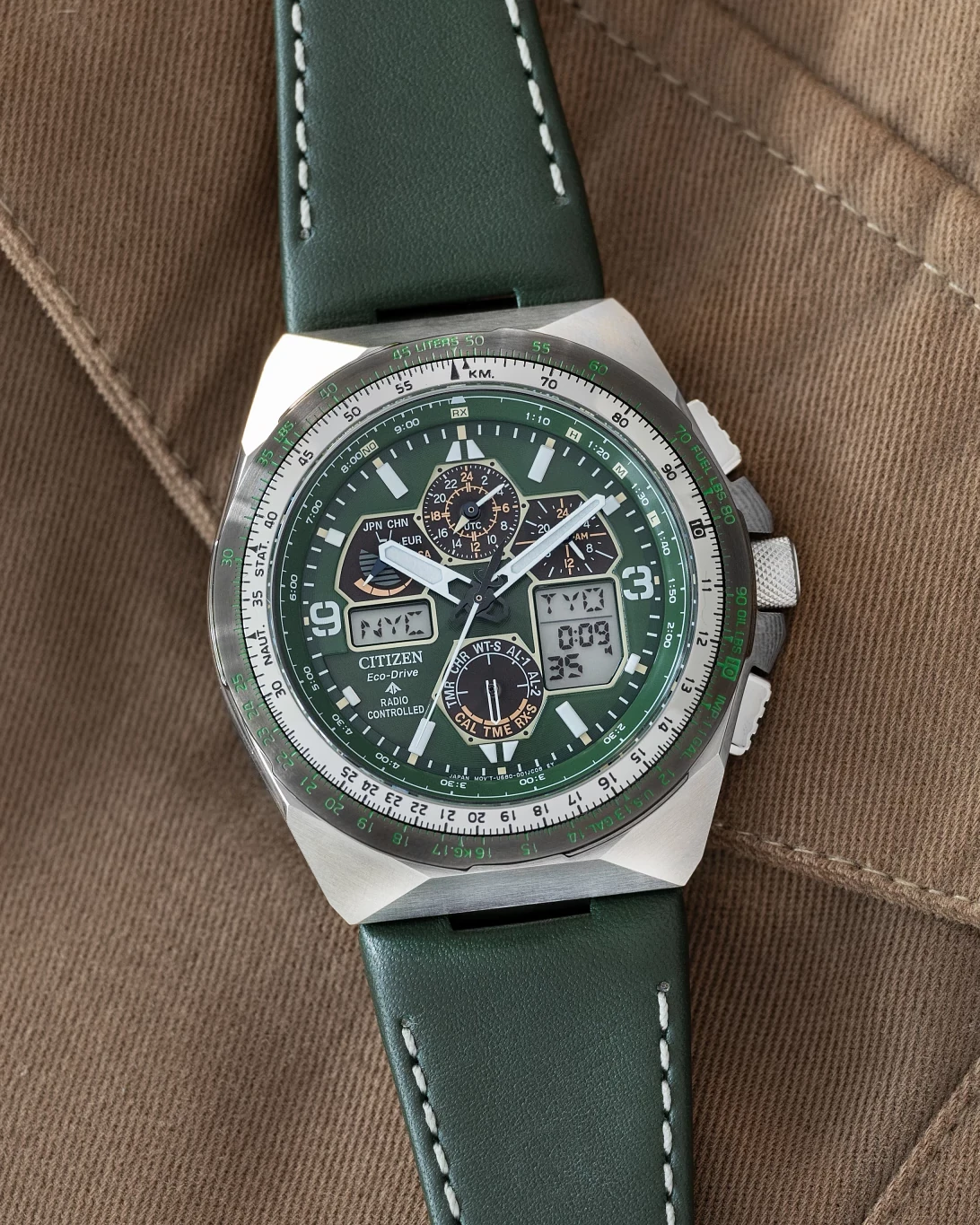 Promaster Skyhawk A-T Green Dial Leather Strap JY8147-01X | CITIZEN